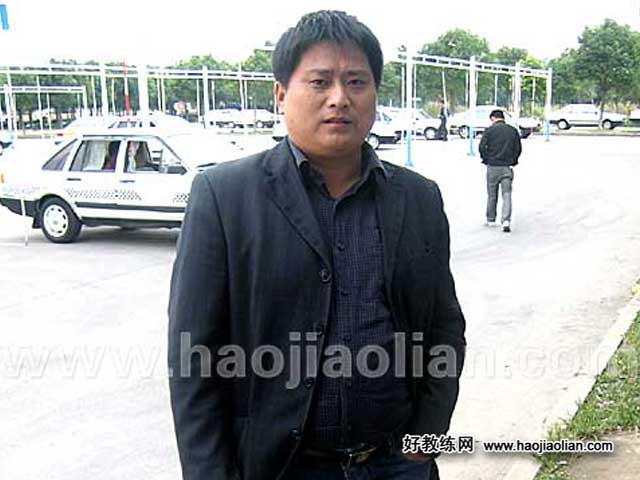 上海学车价格_航头小富团队C1(手动档小车)周