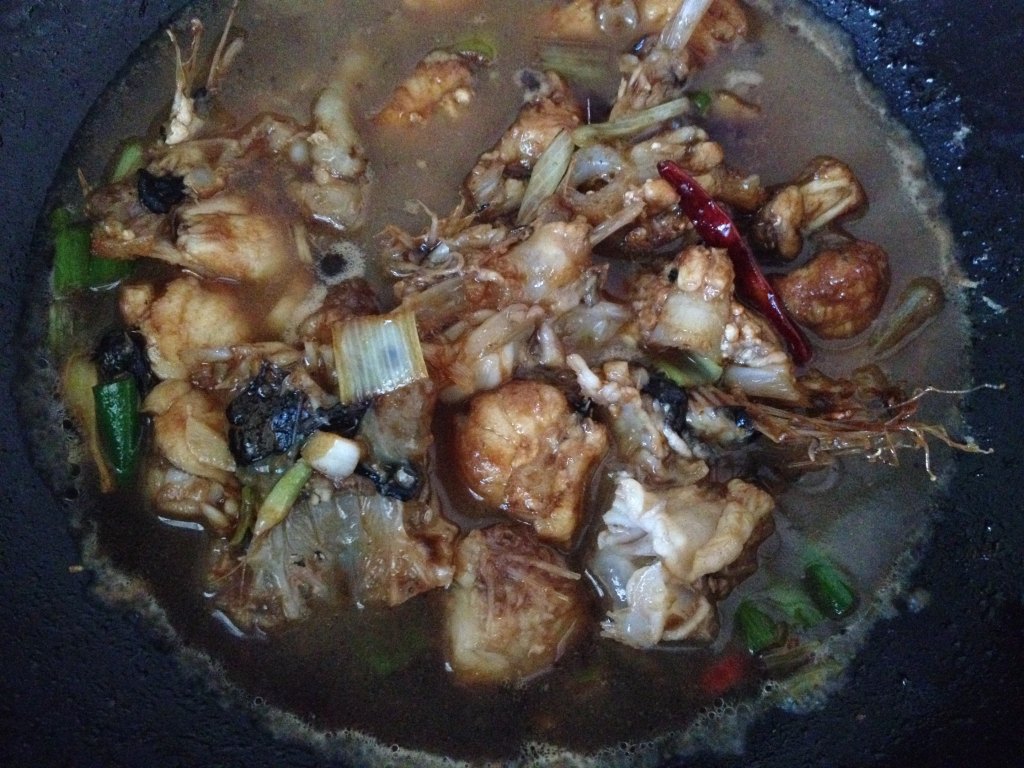 红烧安康鱼的做法_大曹小鲜