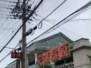 L{У