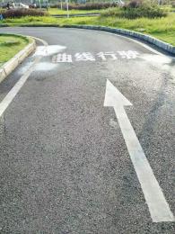 ̩У