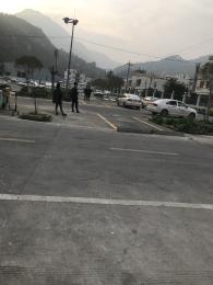 У