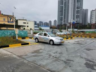 蓝天驾校训练车