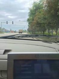 ˼У