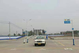 ټУ