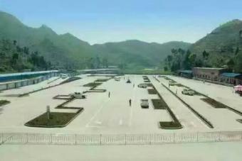艳阳驾校