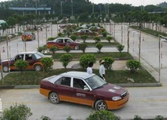 开隆驾校训练车