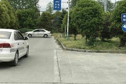 ڻУ
