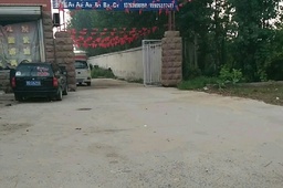 ˼У