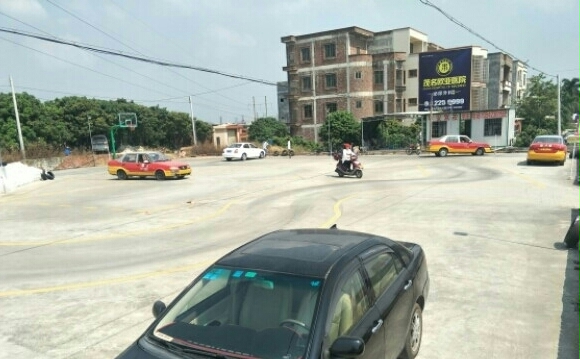 华安驾校