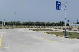 եŻ