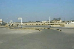 尲У