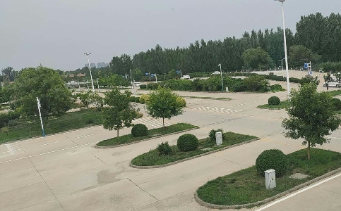 ͭУ